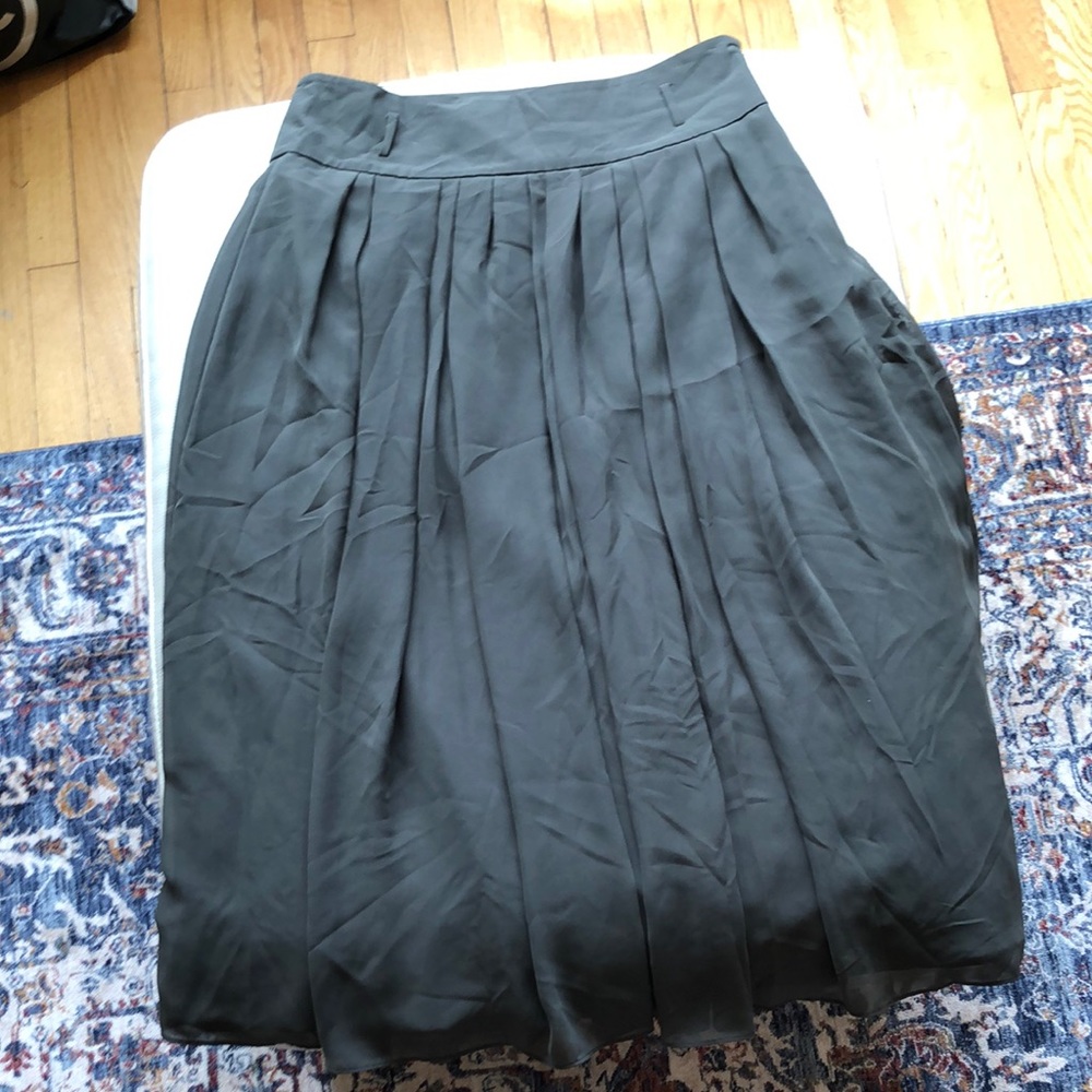Vince Camuto olive green high waist pleated midi skirt with belt loops
